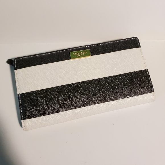 SOLD Kate Spade Bifold Striped Wallet - Picture 1 of 5